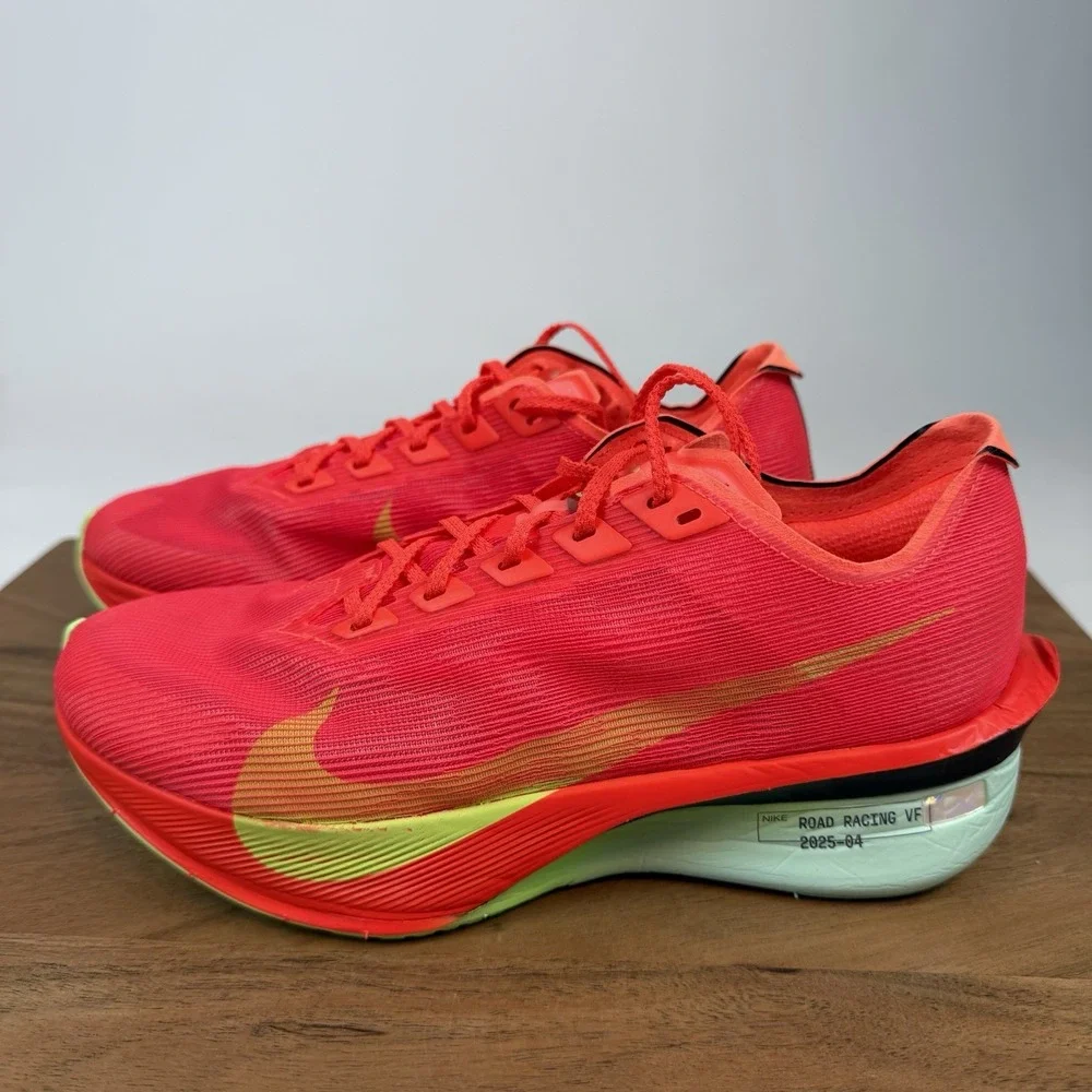 New Womens‎ Nike ZoomX Vaporfly Next% 4 Bright Crimson Shoes Sneakers 9.5 M